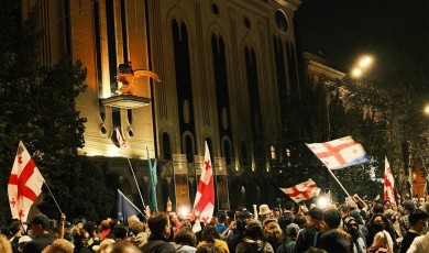 შეკრების თავისუფლების კრიმინალიზება საქართველოში უპრეცედენტო ფორმებს იღებს