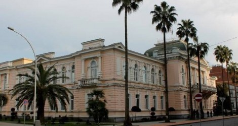 "ქართული ოცნება" საჯარო მოხელეების დისკრიმინაციული ნიშნით გათავისუფლების პოლიტიკას აგრძელებს