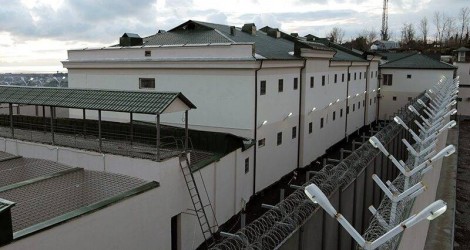 სახელმწიფო წლების განმავლობაში უგულებელყოფდა ციხეებში პატიმრებისთვის უხარისხო საკვების პრობლემას