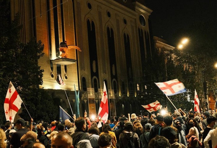 შეკრების თავისუფლების კრიმინალიზება საქართველოში უპრეცედენტო ფორმებს იღებს